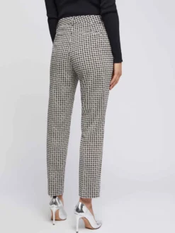 PAULE KA Pantalon Cigarette En Jacquard Imprimé Pâquerettes 17 PAULE KA Pantalon Cigarette En Jacquard Imprimé Pâquerettes -PAULE KA Boutique paule ka 21H155 P028 9910 4 scaled