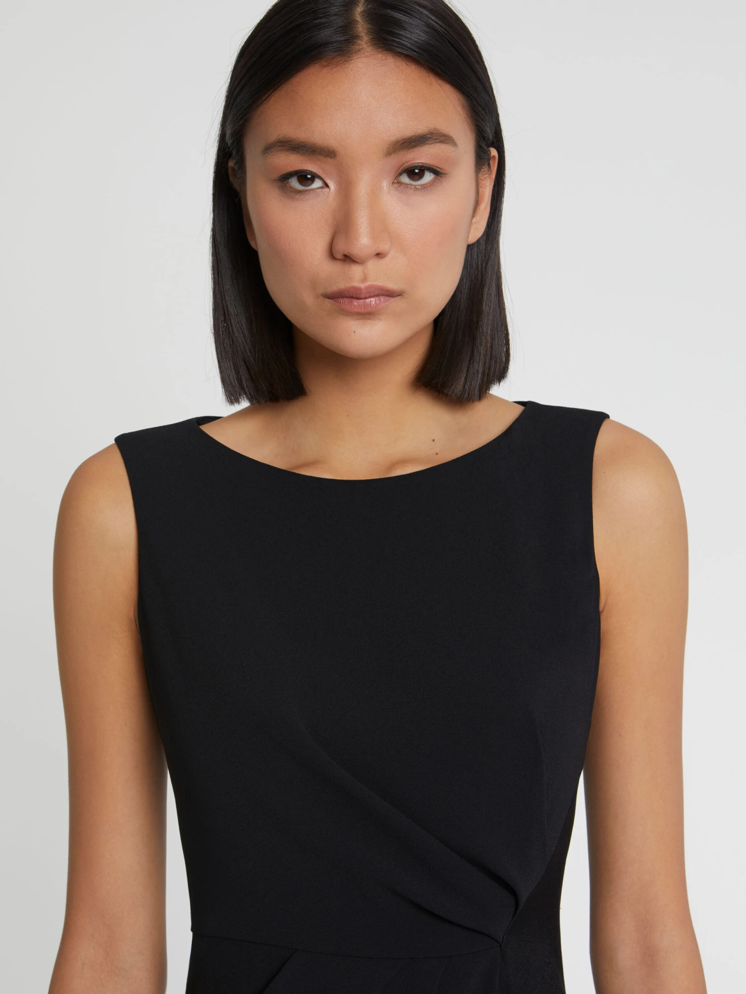 PAULE KA Robe Courte Drapée En Crêpe Envers Satin 2 PAULE KA Robe Courte Drapée En Crêpe Envers Satin – Image 2