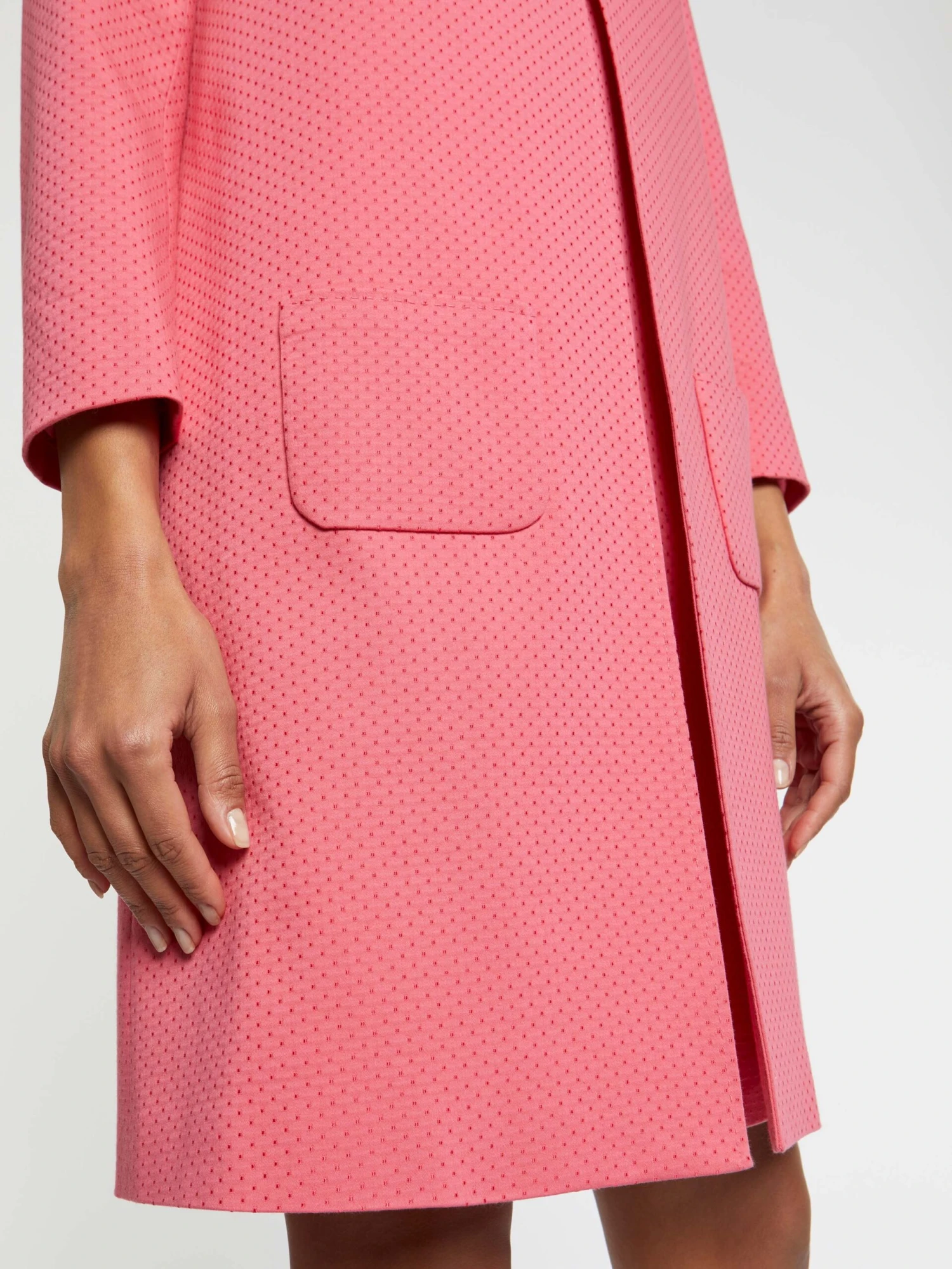 PAULE KA Manteau Mi-long En Jacquard Plumetis 2 PAULE KA Manteau Mi-long En Jacquard Plumetis – Image 2