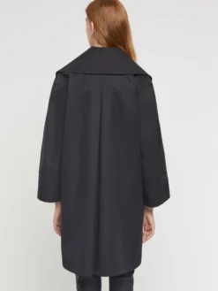 PAULE KA Manteau Coupe Imperméable à Grand Col 8 PAULE KA Manteau Coupe Imperméable à Grand Col -PAULE KA Boutique paule ka 22E145M81 999 4 scaled