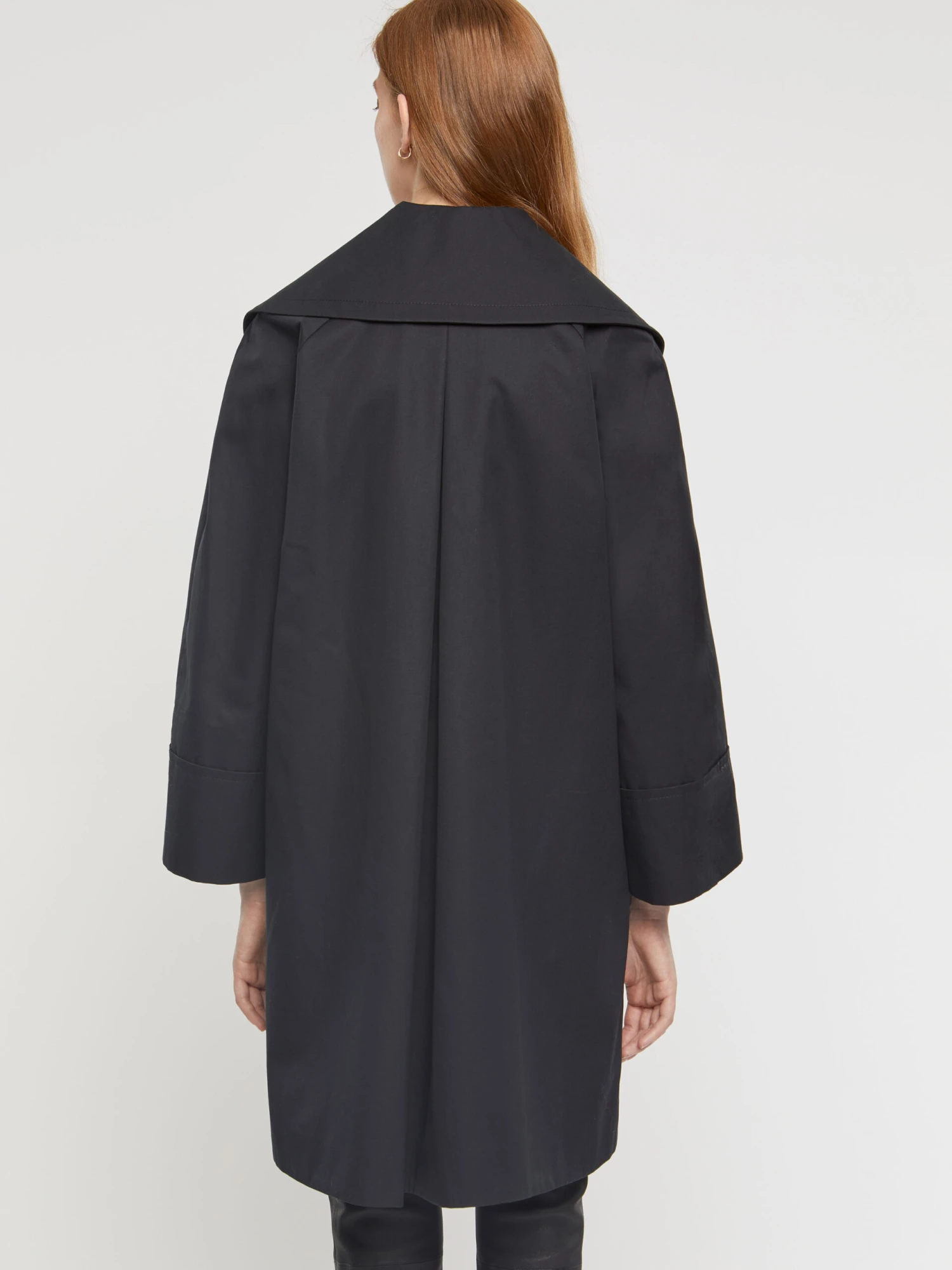 PAULE KA Manteau Coupe Imperméable à Grand Col 4 PAULE KA Manteau Coupe Imperméable à Grand Col – Image 4