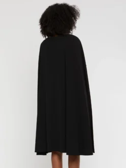 PAULE KA Robe Cape En Crêpe Envers Satin -PAULE KA Boutique paule ka 22E180R025 999 4 scaled