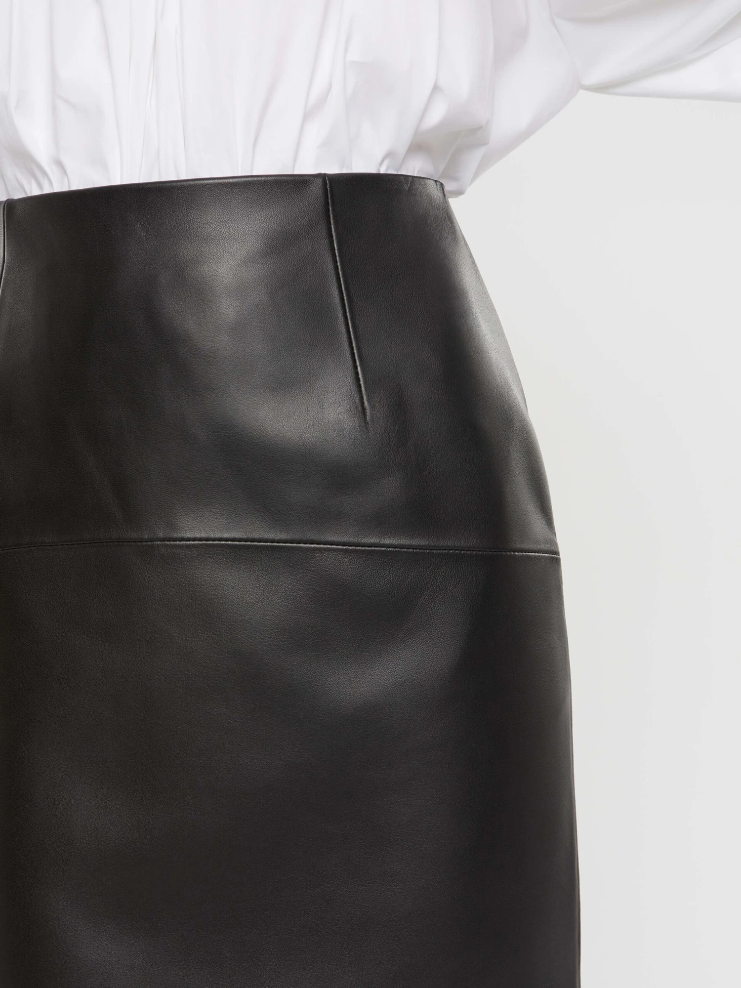 PAULE KA Jupe Droite En Cuir D'agneau 2 PAULE KA Jupe Droite En Cuir D'agneau – Image 2