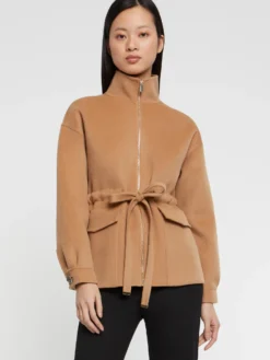 PAULE KA Manteau Court En Laine Et Cachemire 8 PAULE KA Manteau Court En Laine Et Cachemire -PAULE KA Boutique paule ka 22H151M006 330 3 scaled