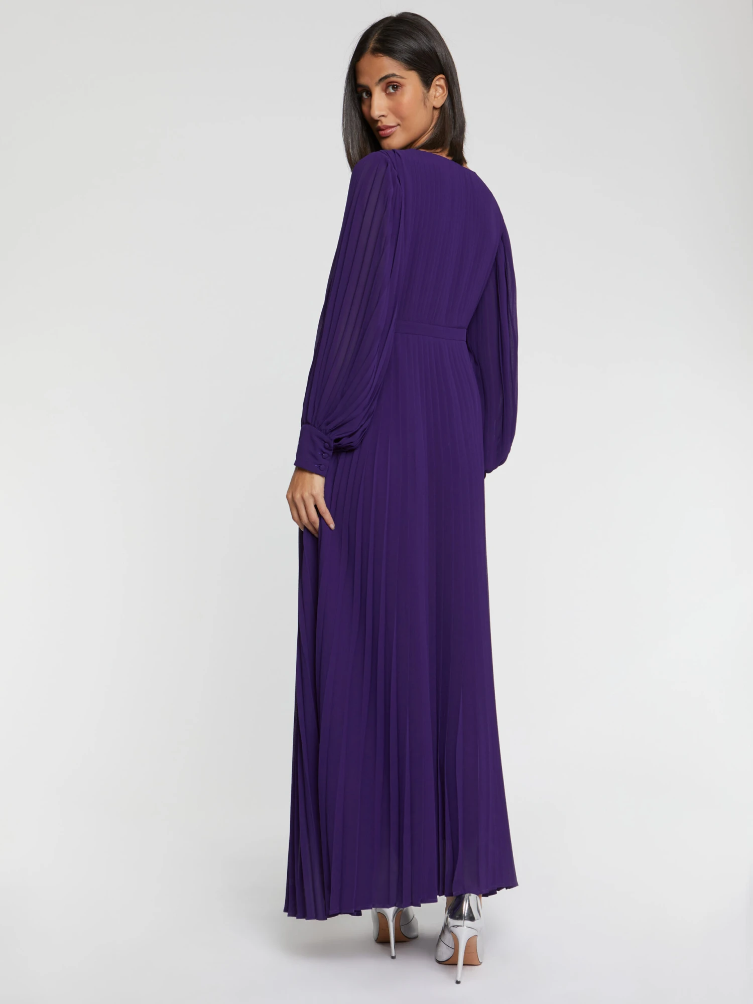 PAULE KA Robe Longue Plissée En Tissu Crêpe 4 PAULE KA Robe Longue Plissée En Tissu Crêpe – Image 4