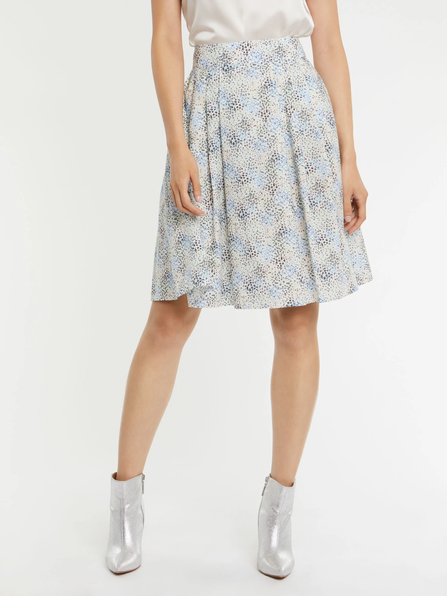 PAULE KA JUPE IMPRIMÉE EN POPELINE 3 PAULE KA JUPE IMPRIMÉE EN POPELINE – Image 3