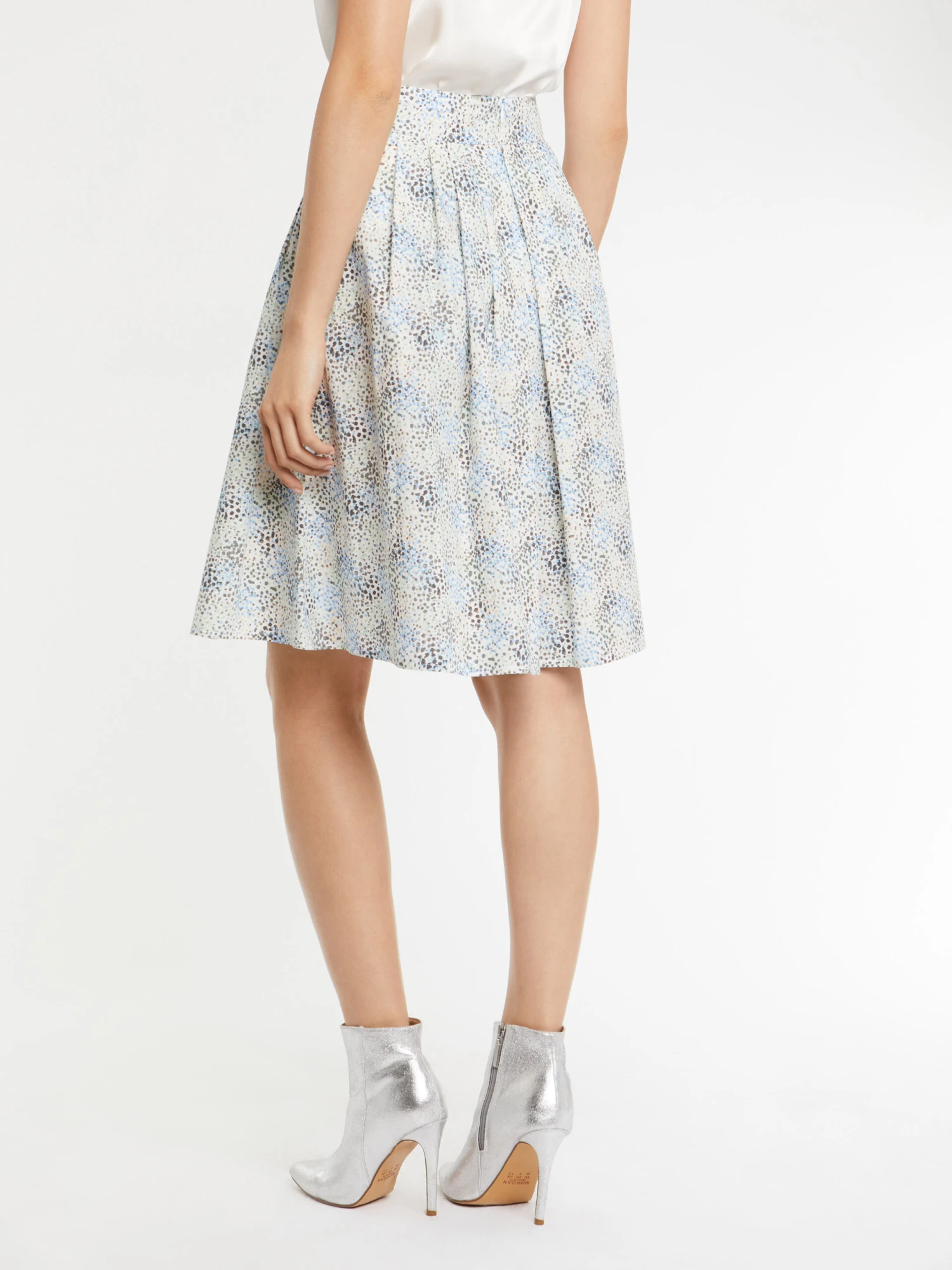 PAULE KA JUPE IMPRIMÉE EN POPELINE 4 PAULE KA JUPE IMPRIMÉE EN POPELINE – Image 4